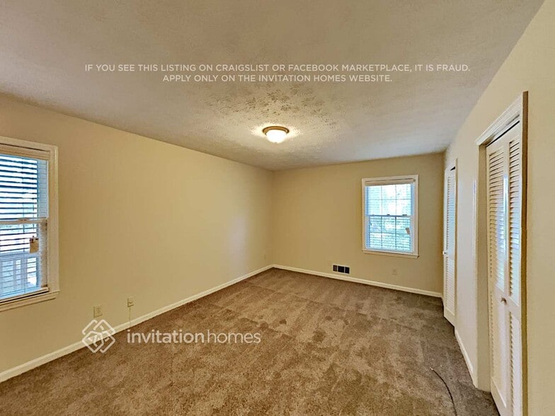 Building Photo - 3158 Larkspur Cir SW