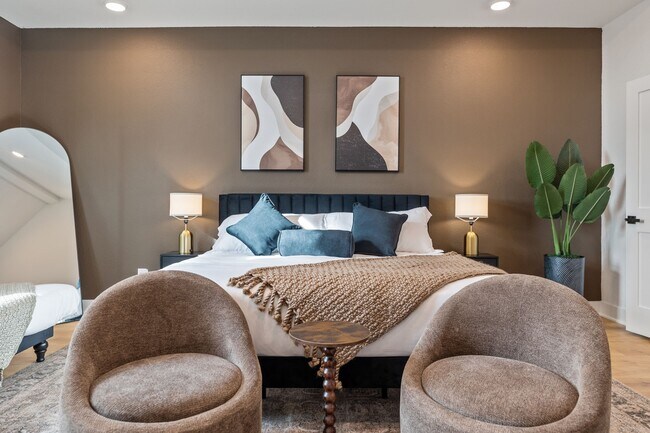 Building Photo - 515 Altic St