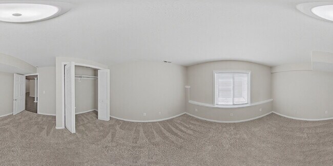 Building Photo - $2,620.95 with $300 off the first month's rent, 5 Beds - 3.5 Bath, Single Family Home in Colorado...