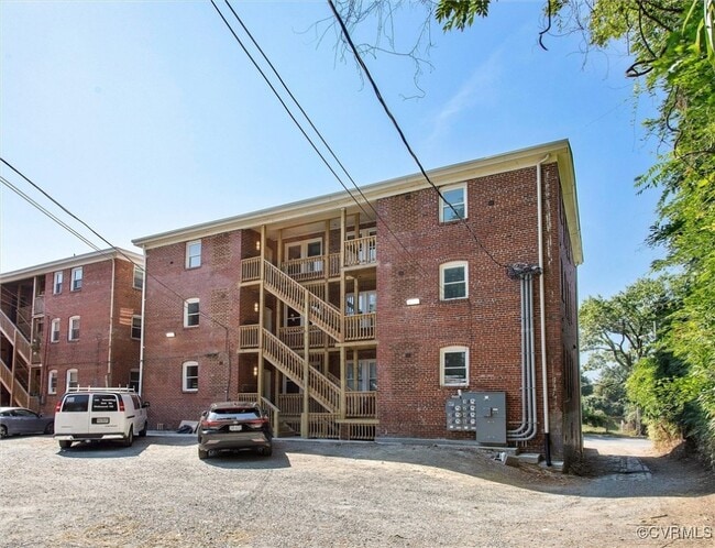 Building Photo - 2902 Idlewood Ave