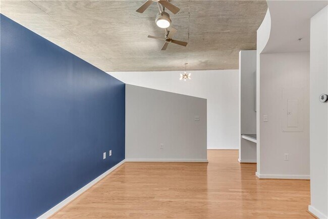 Building Photo - 860 Peachtree St NE
