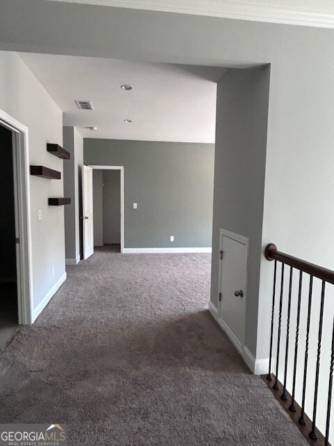 Building Photo - 1650 Albion Dr