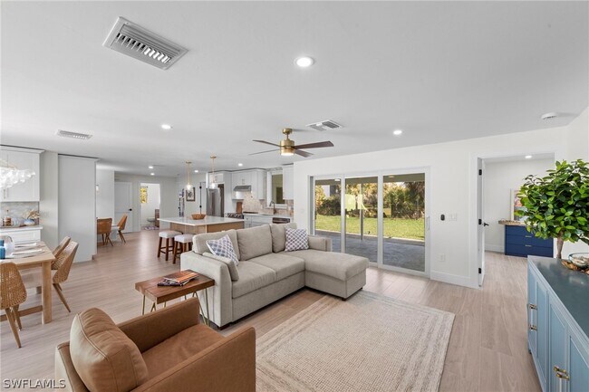 Building Photo - 548 Boulder Dr