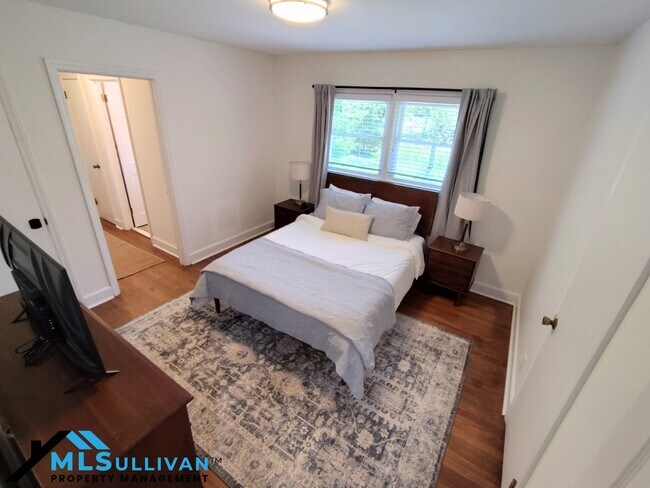 Building Photo - 101 W Roosevelt St