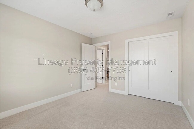 Building Photo - 6311 W Antelope Flt Wy