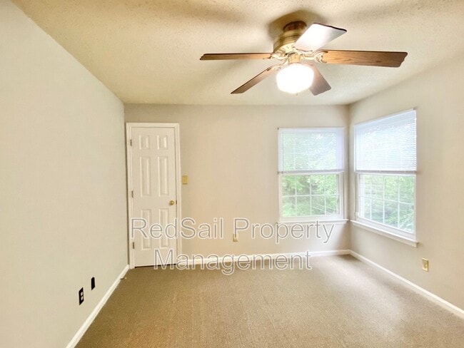 Building Photo - 103 Windsor Ln