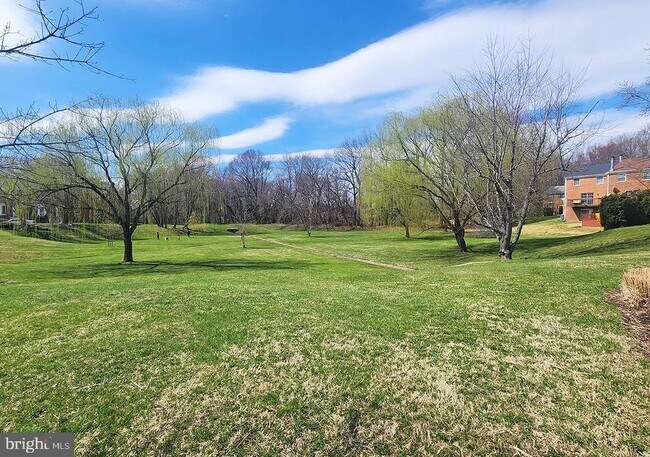 Building Photo - 1116 Soho Ct