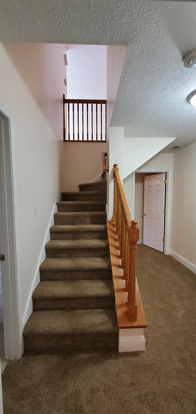 Building Photo - 172 Beth Ln