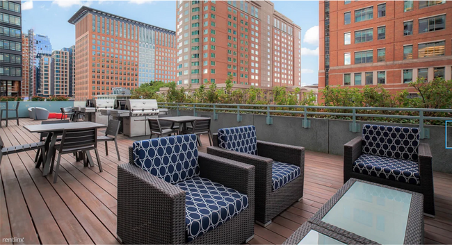 Building Photo - 503 Congress St