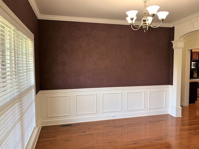 Building Photo - 320 Foundry Cir