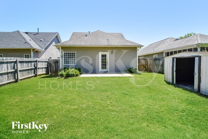 Building Photo - 388 Walker Way