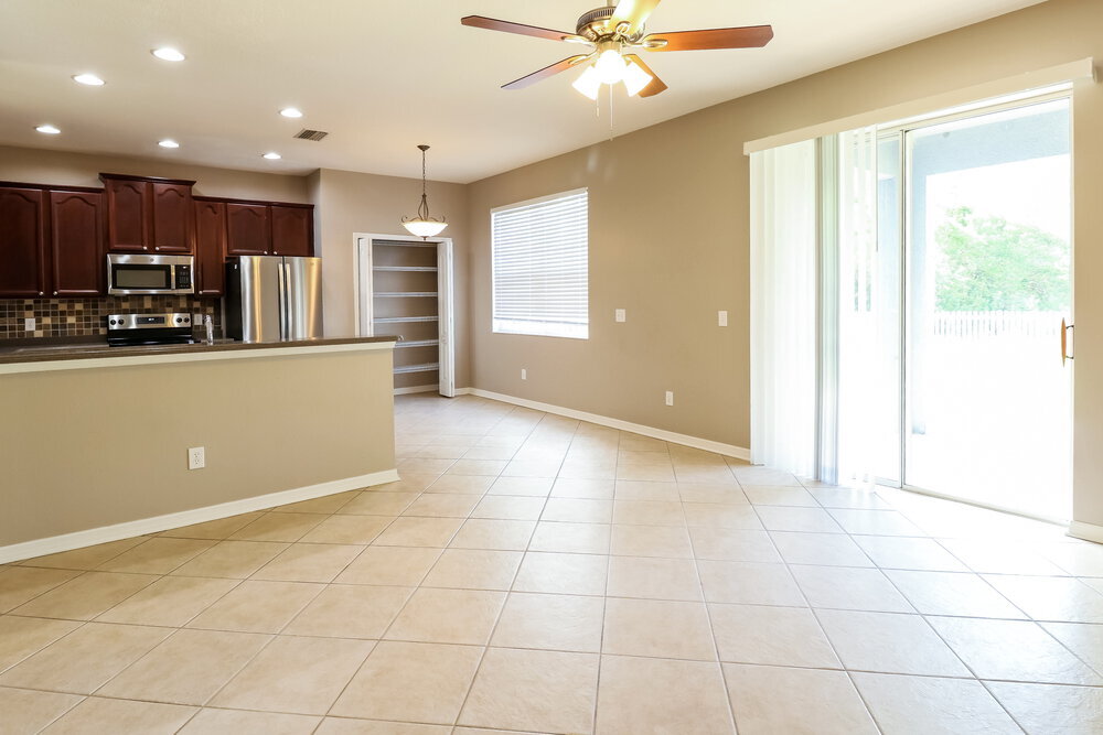 Building Photo - 7926 Citrus Blossom Dr