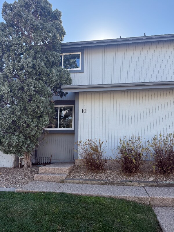 Building Photo - 3025 W Stuart St