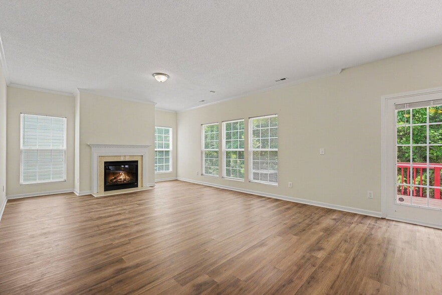 Building Photo - 4419 Karlbrook Ln