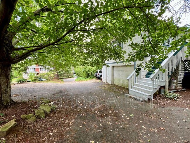 Building Photo - 105 Edwin Pl