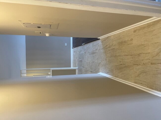 Building Photo - 1035 Higgins Quarters Dr