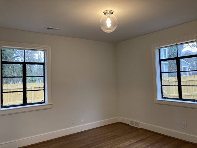 Building Photo - 3212 Alabama Ave