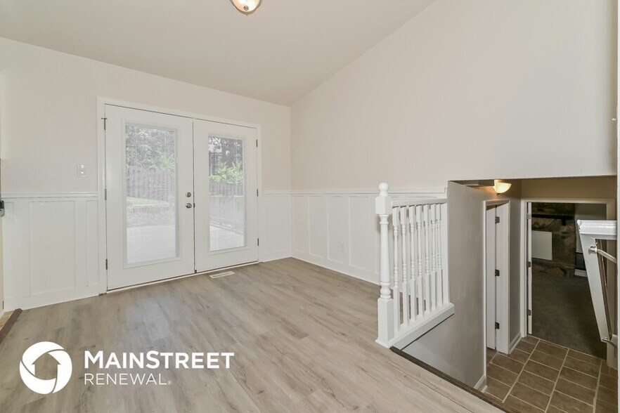 Building Photo - 5712 Bluewood Ln NW