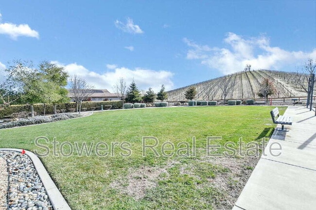 Building Photo - 1587 California Trail