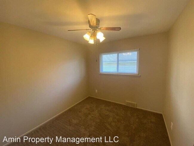Building Photo - 3 br, 2 bath House - 8520 Continental