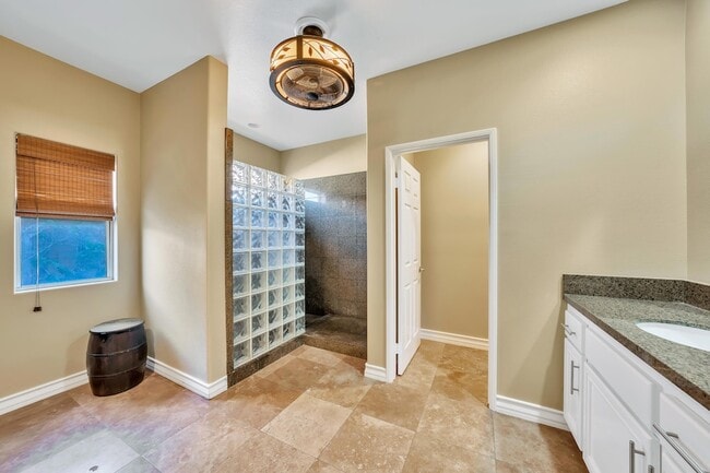 Building Photo - 45607 Pelican Hill Ct