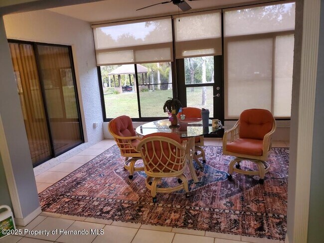 Building Photo - 6630 River Run Blvd