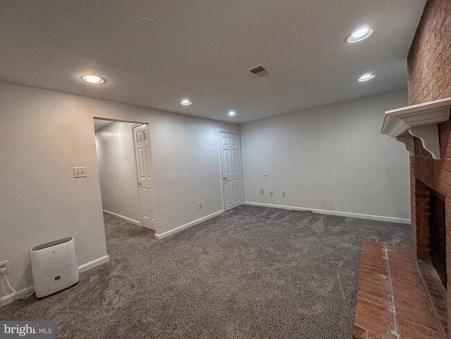 Building Photo - 2034 6th St S