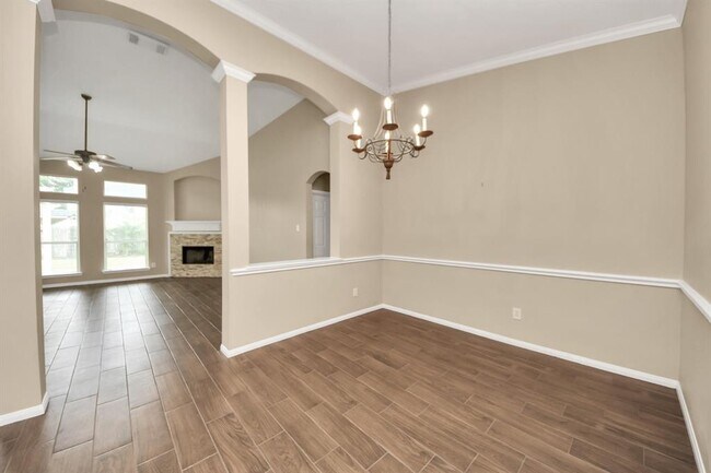 Building Photo - 1603 Martin Lake Dr