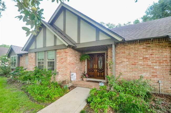 Building Photo - 3015 Bainbridge Ct