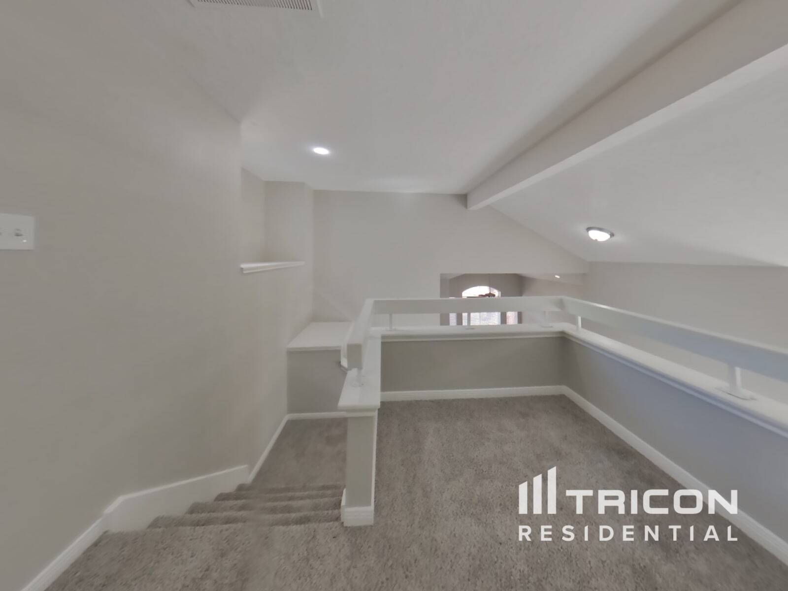 Building Photo - 7114 River Garden Dr