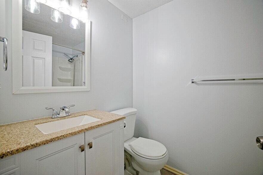 Building Photo - 755 N 1020 E