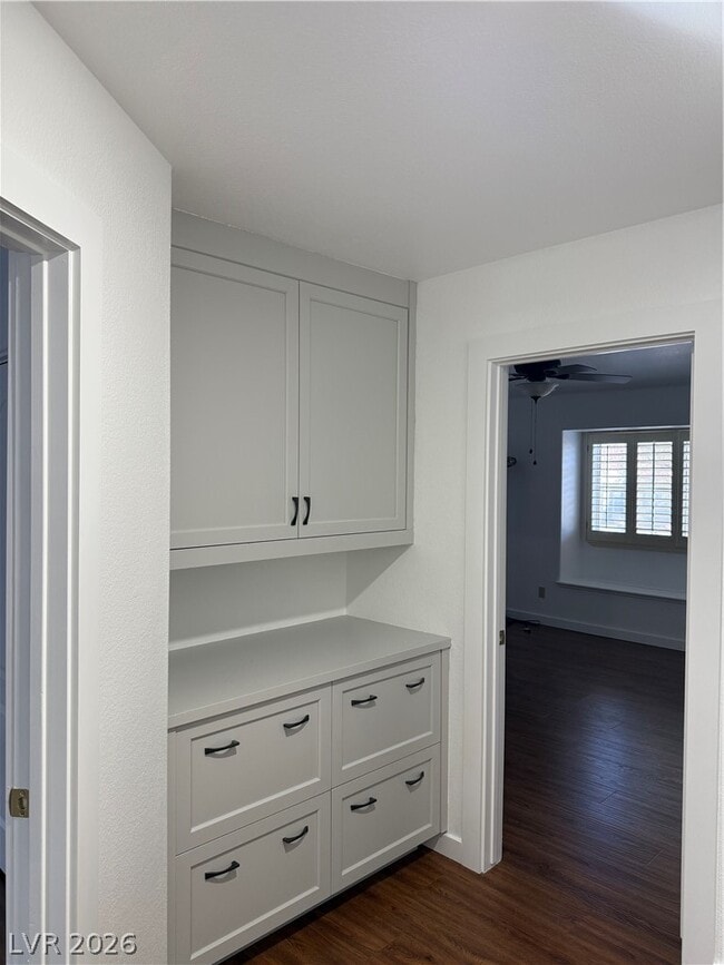 Building Photo - 8113 Spanish Peak Dr