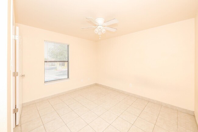 Building Photo - 2119 S Ejido Ave