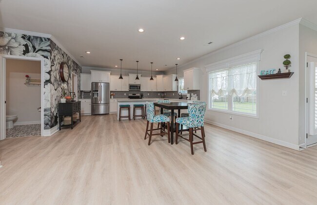 Building Photo - Coastal Elegance on a Spacious Corner Lot in Kings Harbor