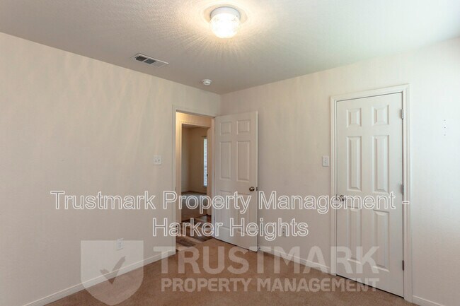 Building Photo - 3204 Canadian River Loop