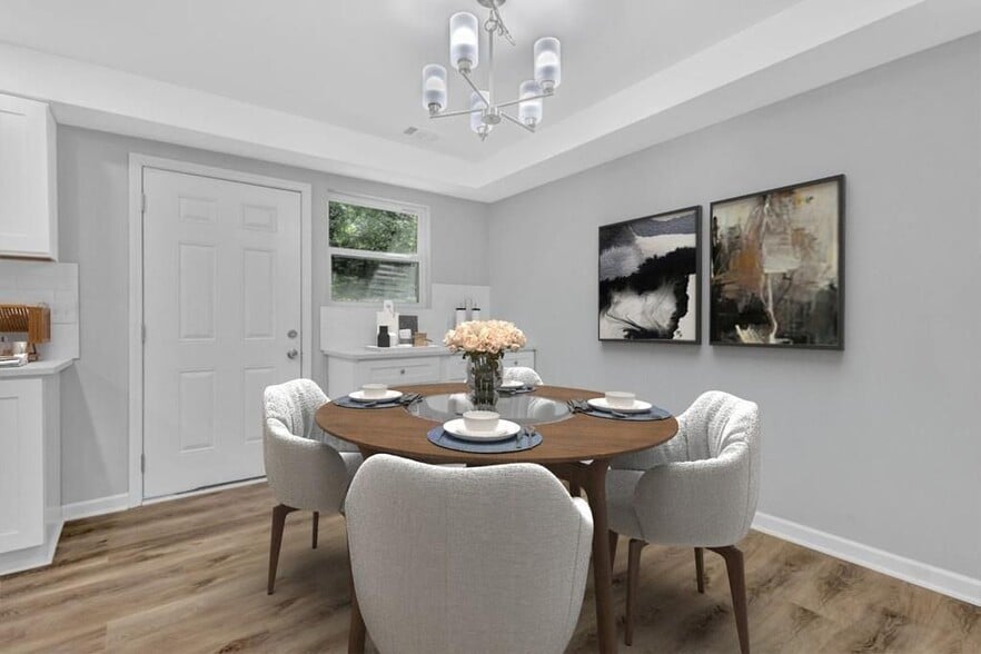 Building Photo - 1080 Westmont Rd SW