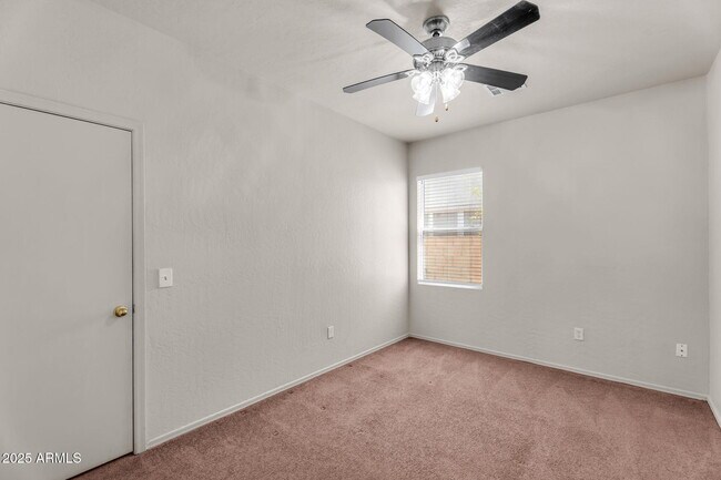 Building Photo - 13644 W San Juan Ave