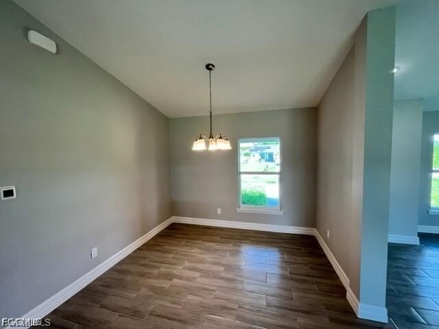 Building Photo - 842 Cervantes St E