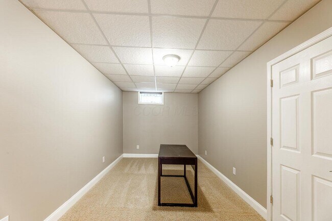 Building Photo - 4930 Brooksview Cir