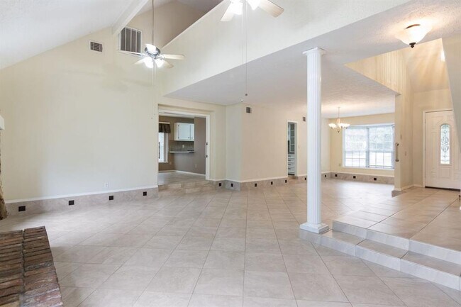 Building Photo - 17423 Baronshire Dr