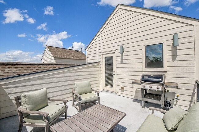 Building Photo - 1204 Fowler St