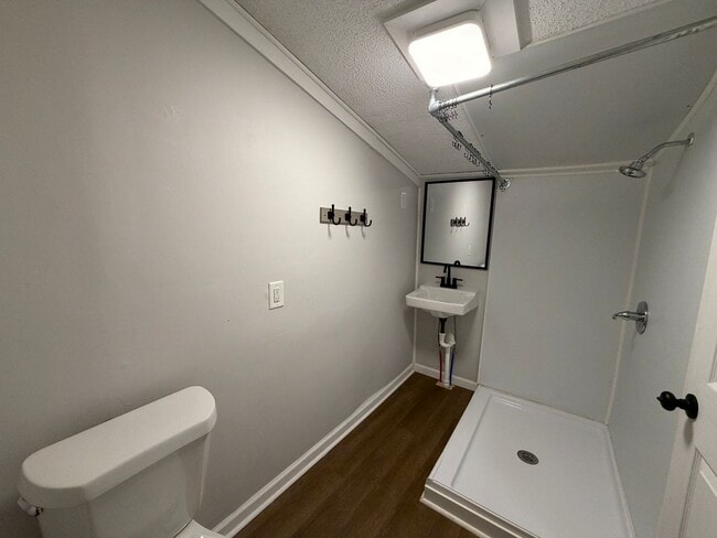 Building Photo - 145 Church St