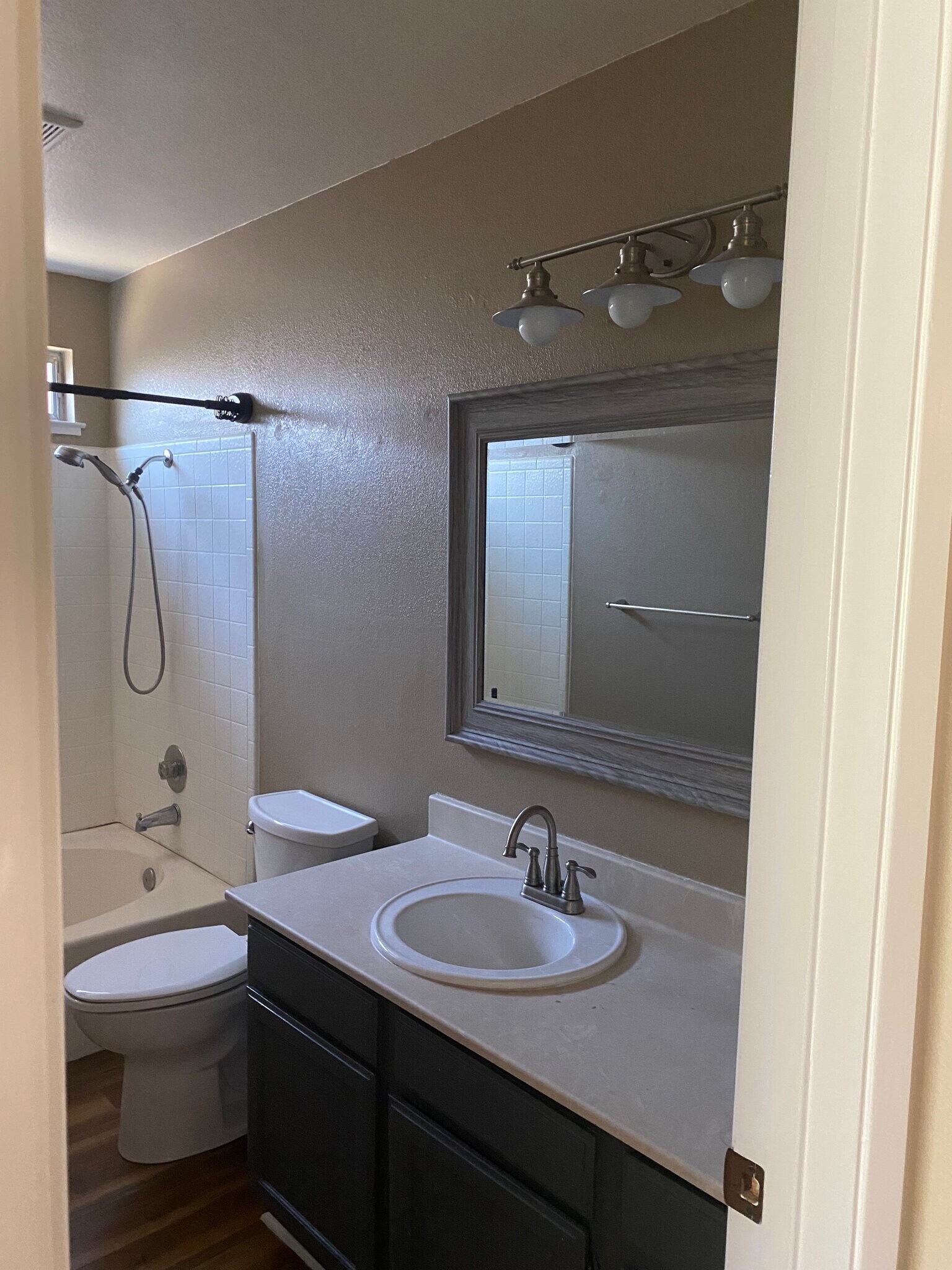 Building Photo - 1460 Gamay Cir