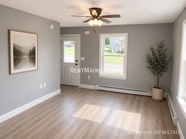 Building Photo - 8 Twin Oak Dr