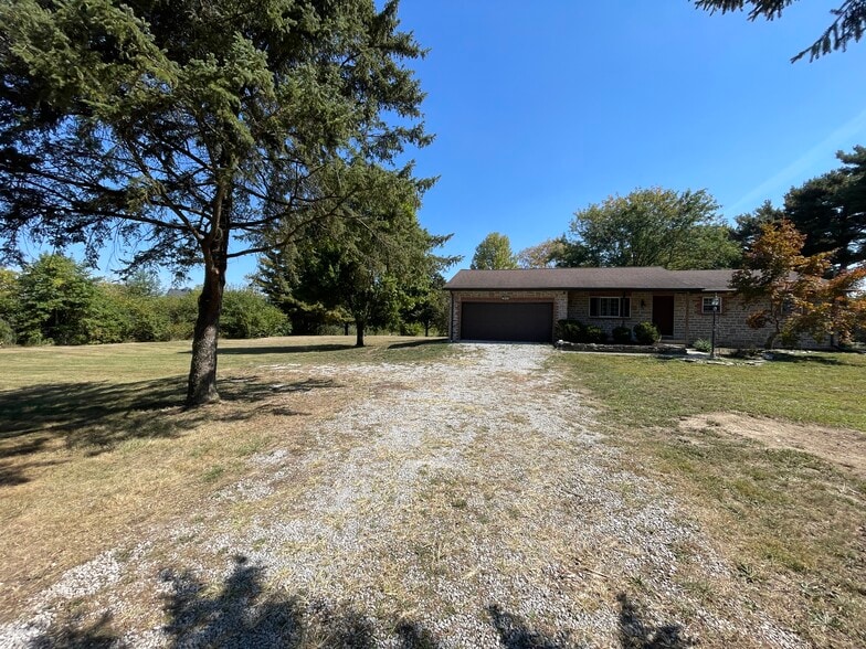 Building Photo - 12220 Jerome Road