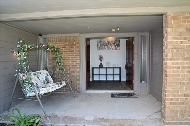 Building Photo - 5254 N Braeswood Blvd