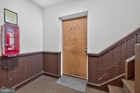 Building Photo - 1001 White Oak Rd