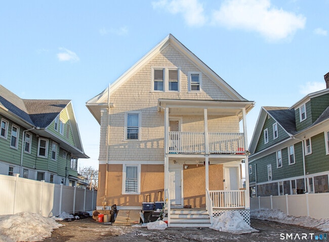 Building Photo - 1872 North Ave