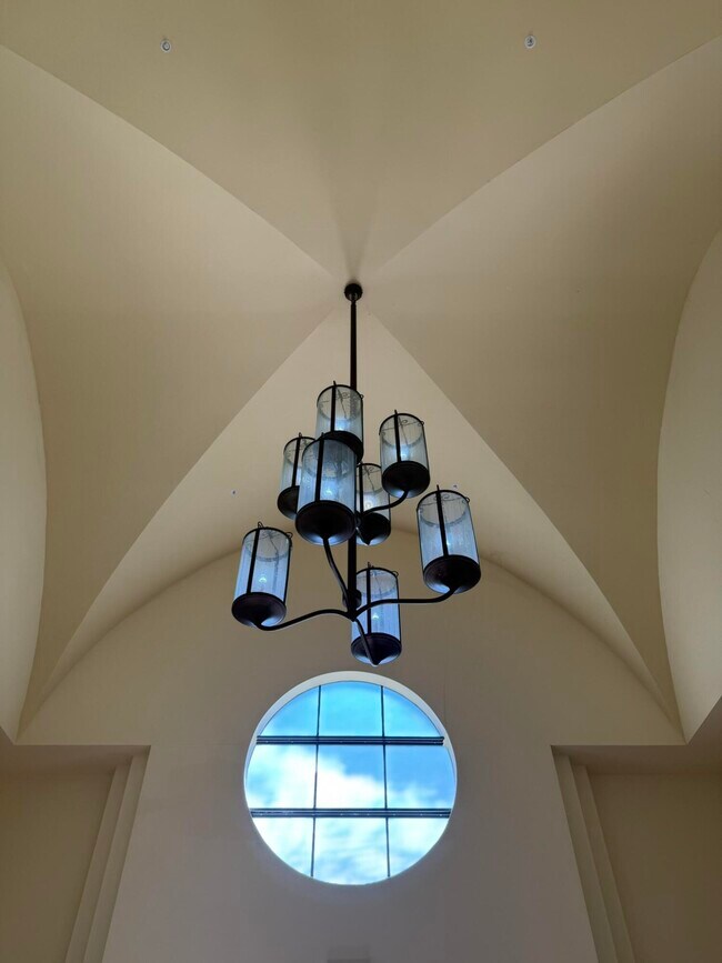 Building Photo - 2793 Shaughnessy Dr