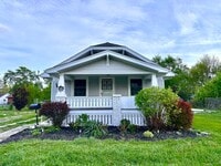 Building Photo - 1237 E Johns Ave